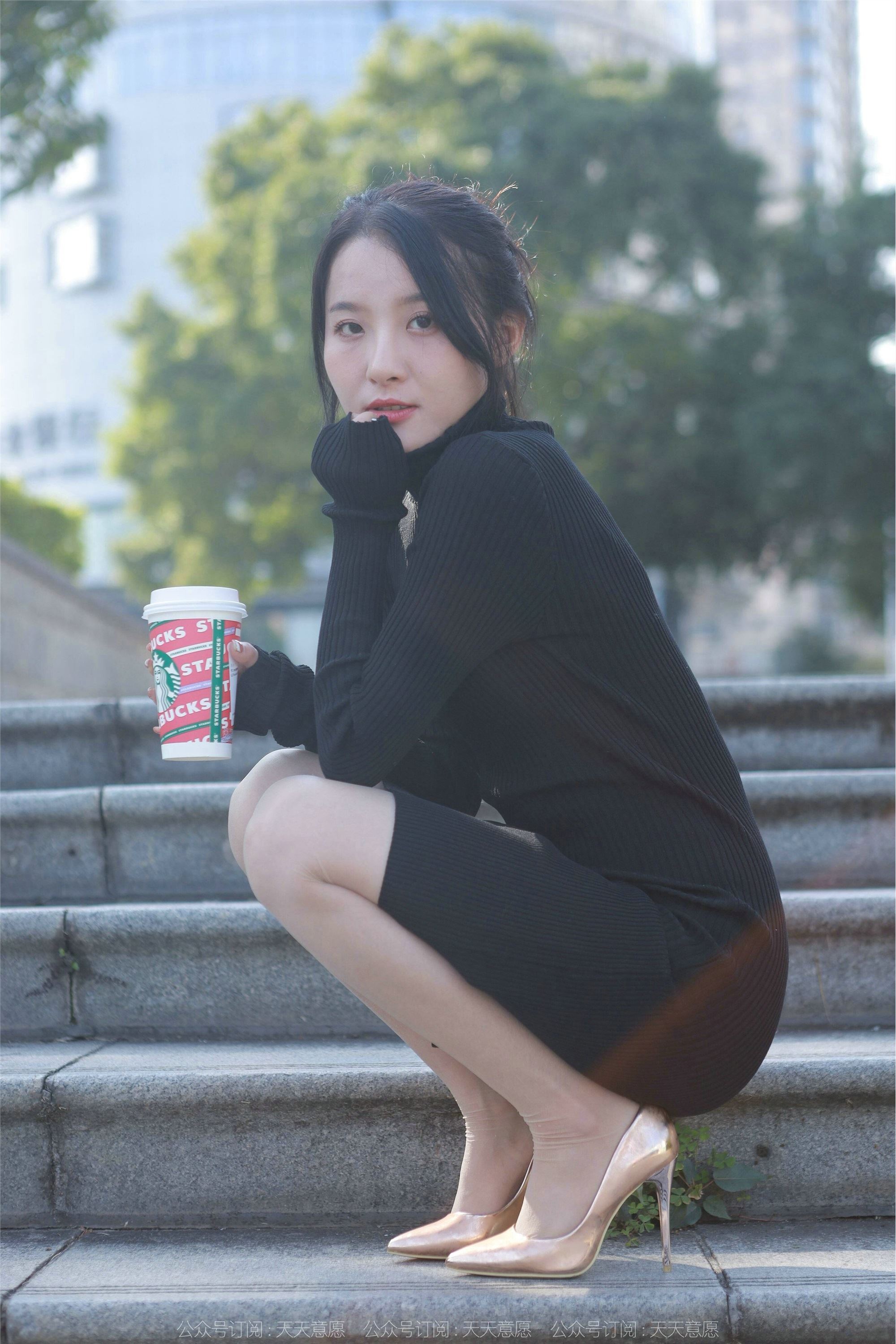 IESS异思趣向 2022.03.21 丝享家1035：婉萍《黑色包臀裙》